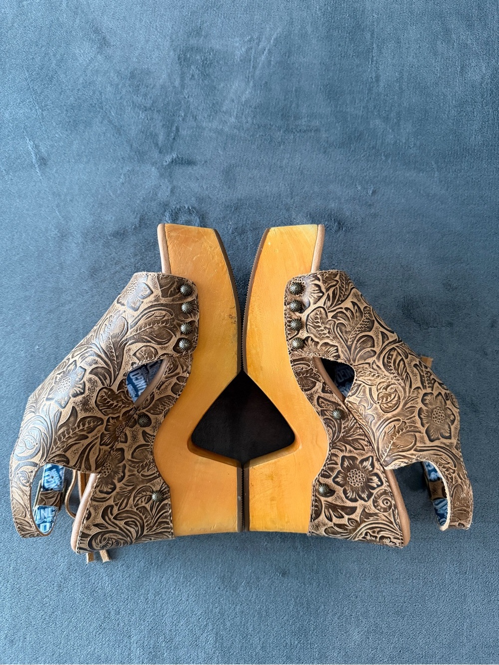 dingo Brown Floral Tooled Platform Sandal with Mustard Platform size 8 - Picture 5 of 10